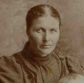 Ellen Knutsdotter (212 KB)
Laga frå familiebiletet
(Click on Picture to View Full Size)